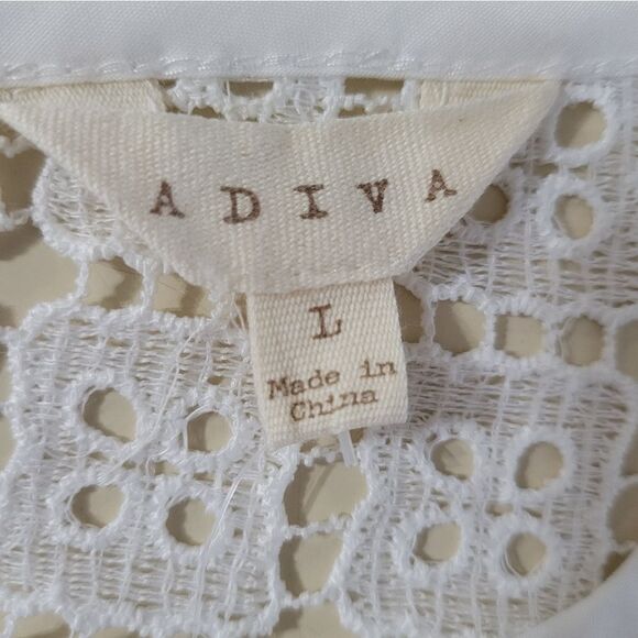 Adiva Women's White Lined Lace Tank Top - Picture 2 of 13